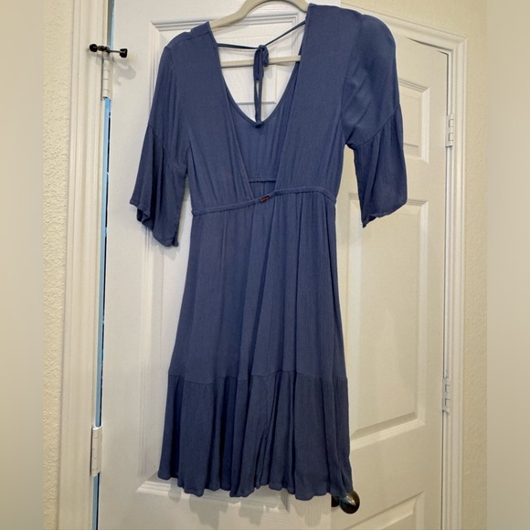 Swimsuit cover up - Picture 2 of 4